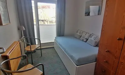 Schlafzimmer II - mit Einzelbett (ausziehbar zum Doppelbett)