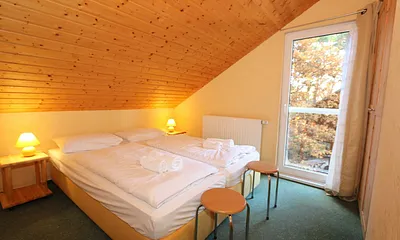 1. Schlafzimmer mit Doppelbett