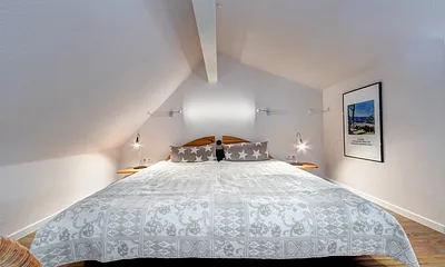 Galerie mit Doppelbett