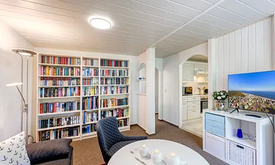 Großes Bücherregal für Leseratten