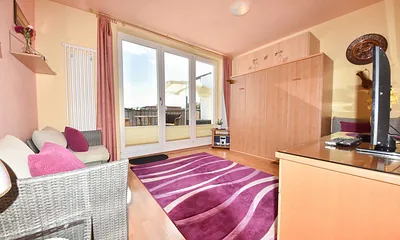 offener Wohn- & Schlafbereich