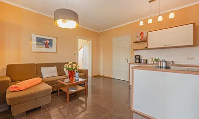 Wohnbereich mit Küchenzeile