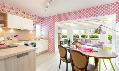 Blick vom Küchenbereich in den Erker.