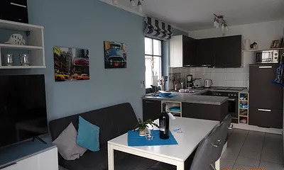 Küche mit angrenzendem Essbereich