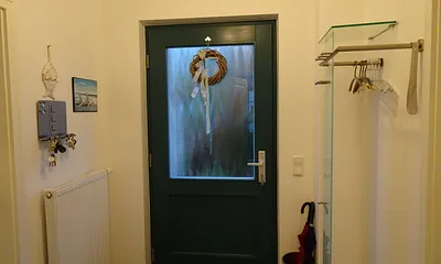 Hauseingang mit Garderobe