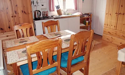 Wohnzimmer mit Eßbereich