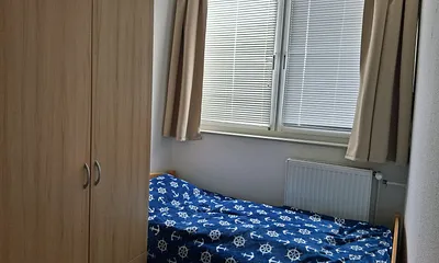 Schlafzimmer Bett 2 (90x180)