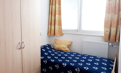 Schlafzimmer Bett 2 (90x180)