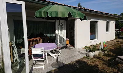 Bungalow mit Terrasse