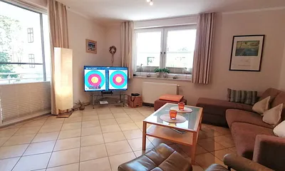 Flat-TV, Schlafcouch