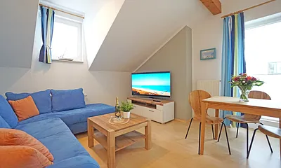 Wohnzimmer mit Schlafcouch