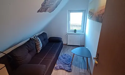 Kinderzimmer mit Schlafcouch 