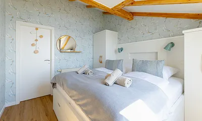 2. Schlafzimmer mit Doppelbett