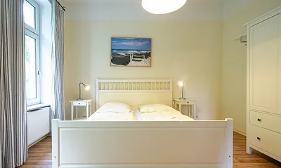 Das Schlafzimmer mit Doppelbett