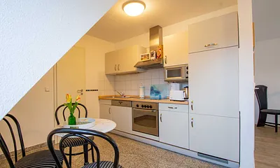 Die voll ausgestattete Küchenzeile in der unteren Etage