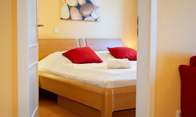 Blick ins Schlafzimmer