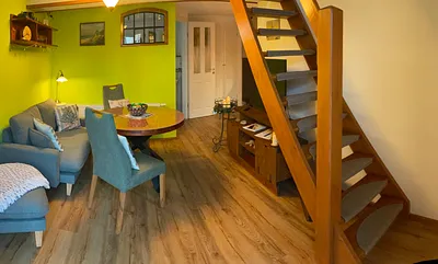 Treppe ins Obergeschoss-Schlafzimmer 