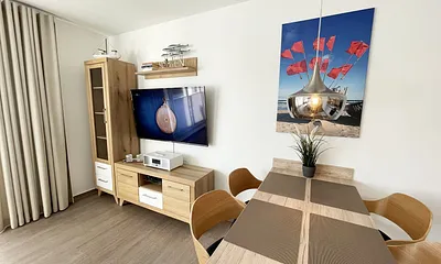 Esstisch mit Stühlen