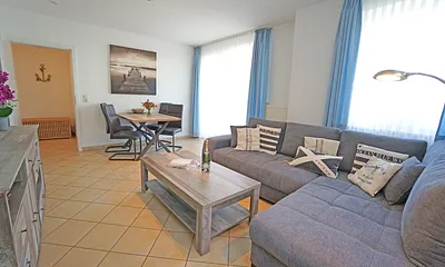 Wohnzimmer mit Schlafcouch