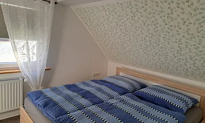 Schlafzimmer 1