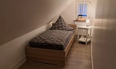 Schlafzimmer 2