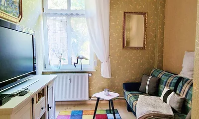 kleine Wohnstube mit Schlafsofa