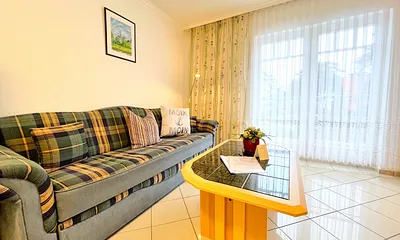 Wohnbereich mit Küchenzeile