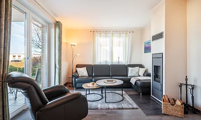 Wohnraum mit Zugang zur Terrasse