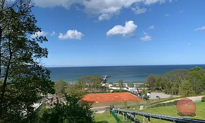 Blick auf die Seebrücke und den Nordstrand von Göhren