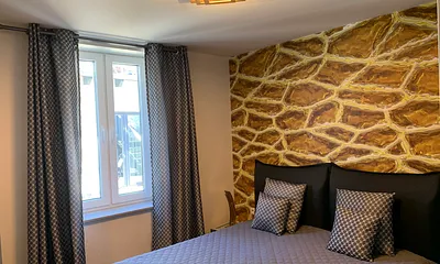 2 Schlafzimmer mit Boxspringbetten