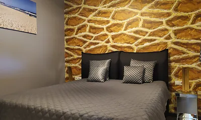 1. Schlafzimmer mit Boxspringbetten