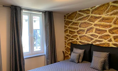 2.Schlafzimmer mit Boxspringbett