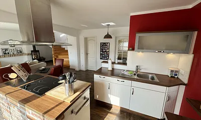 Blick auf die Kochinsel