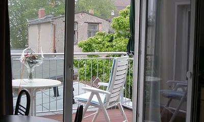 FW1, Blick auf den schönen Balkon