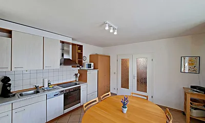 separate, voll ausgestattete Küche