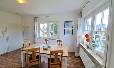 großzügiger Essbereich