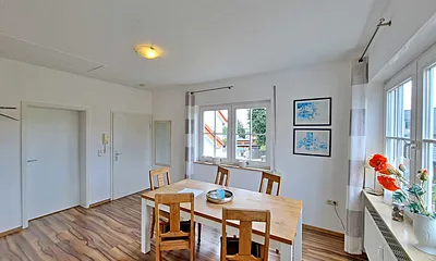 großzügiger Essbereich