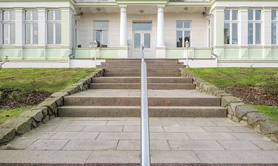 Zugang zu den Strandvillen