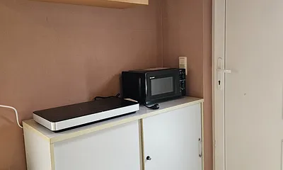 Duschecke (Abtrennung kommt bis Ende Juni)