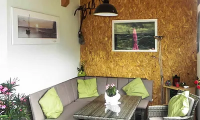 Terrasse  mit Überdachung 