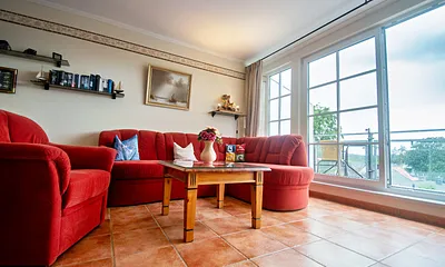 Couchecke, vordere Terrasse mit Blick auf Schmachter See