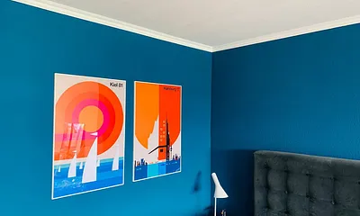 Überall finden sich Bilder des Künstlers Bo Lundberg 