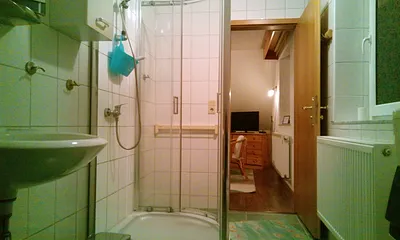 DU/WC Richtung Eingang