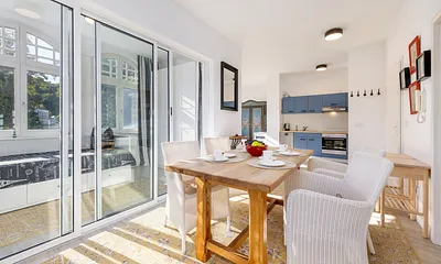 Blick vom Eßbereich in Schlafzimmer 2.