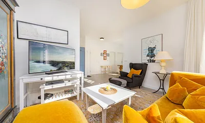 TV und WLAN sind vorhanden.