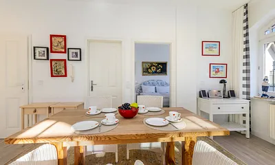 Blick vom Eßbereich zum Schlafzimmer 1.