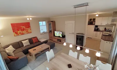 Wohnzimmer mit Essecke