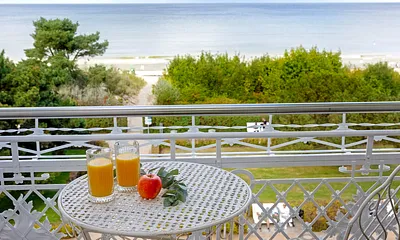 Balkon mit Meerblick