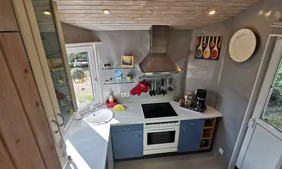 gut ausgestattete Küche