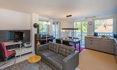 Wohnzimmer mit Kamin